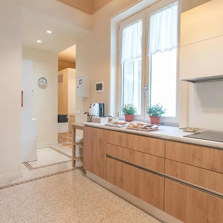 Bed & Breakfast Handy 3*